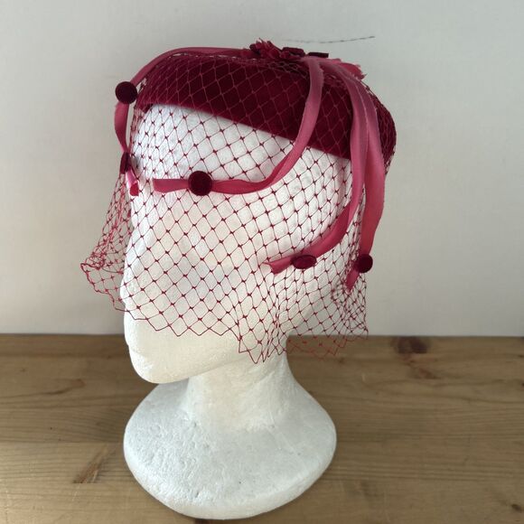 Cap-ette Fascinator Vtg 50s Berry/Mauve Velvet Halo w Netting Hat Union Made - Picture 1 of 10